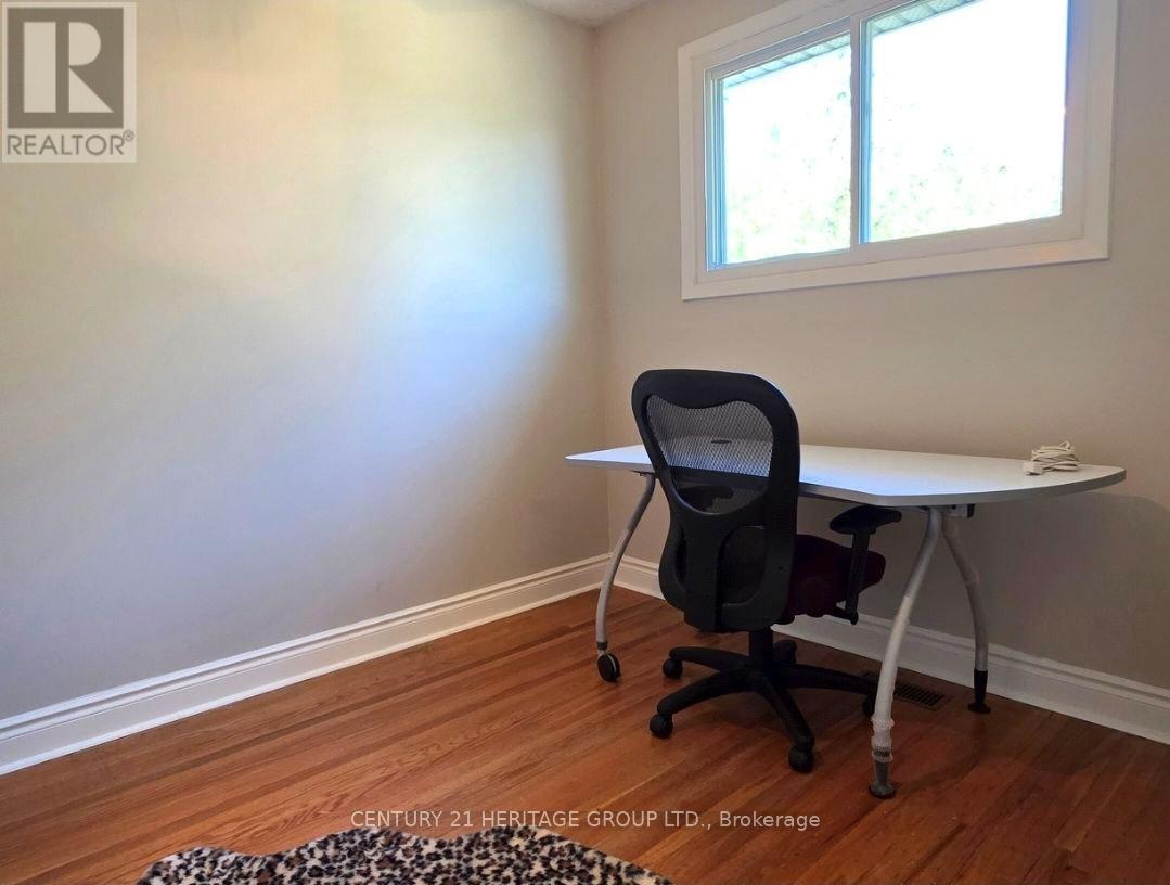 1081 Pearson Drive, Oakville, Ontario  L6H 2A9 - Photo 14 - W12559794