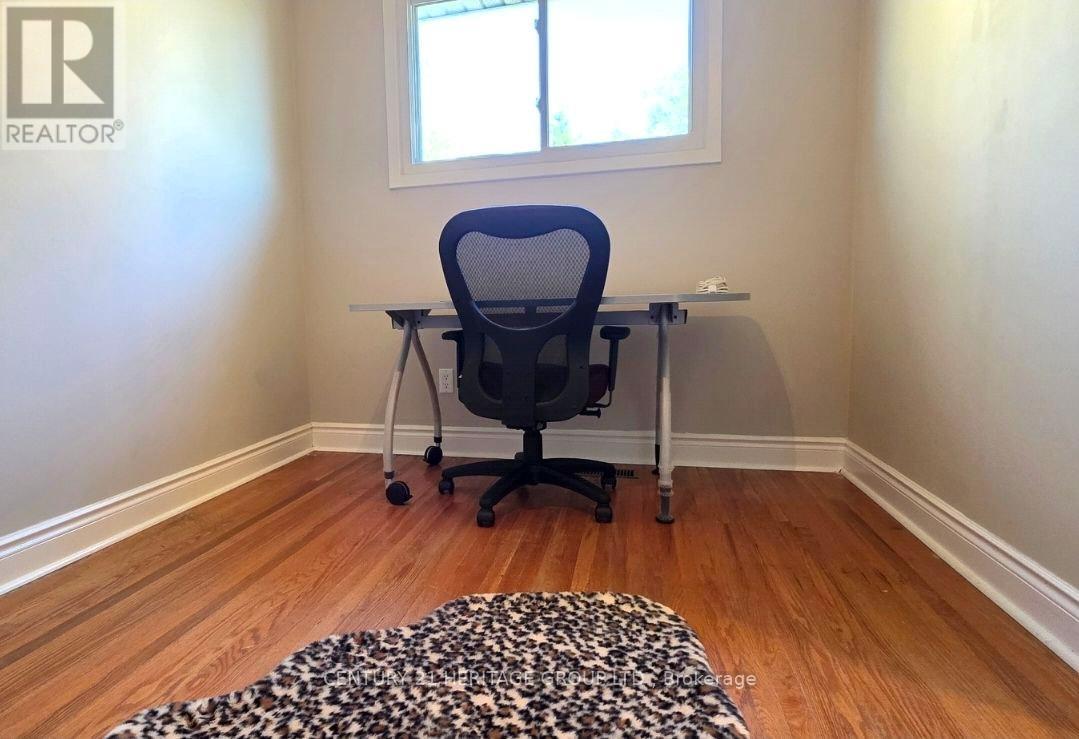 1081 Pearson Drive, Oakville, Ontario  L6H 2A9 - Photo 15 - W12559794