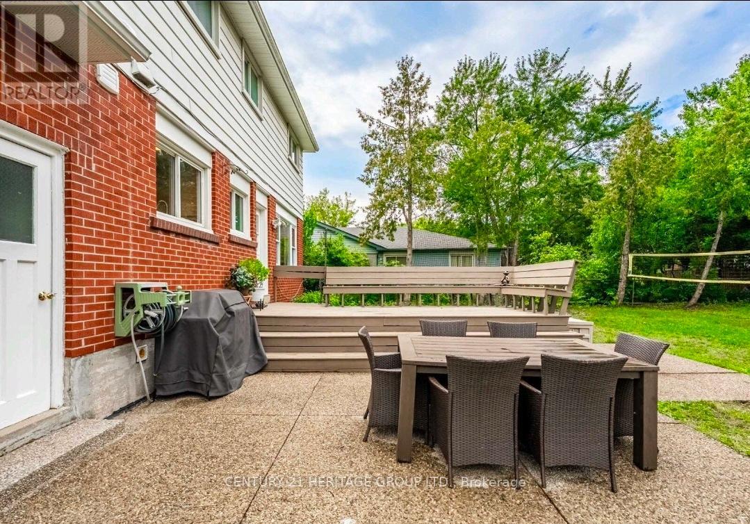 1081 Pearson Drive, Oakville, Ontario  L6H 2A9 - Photo 25 - W12559794