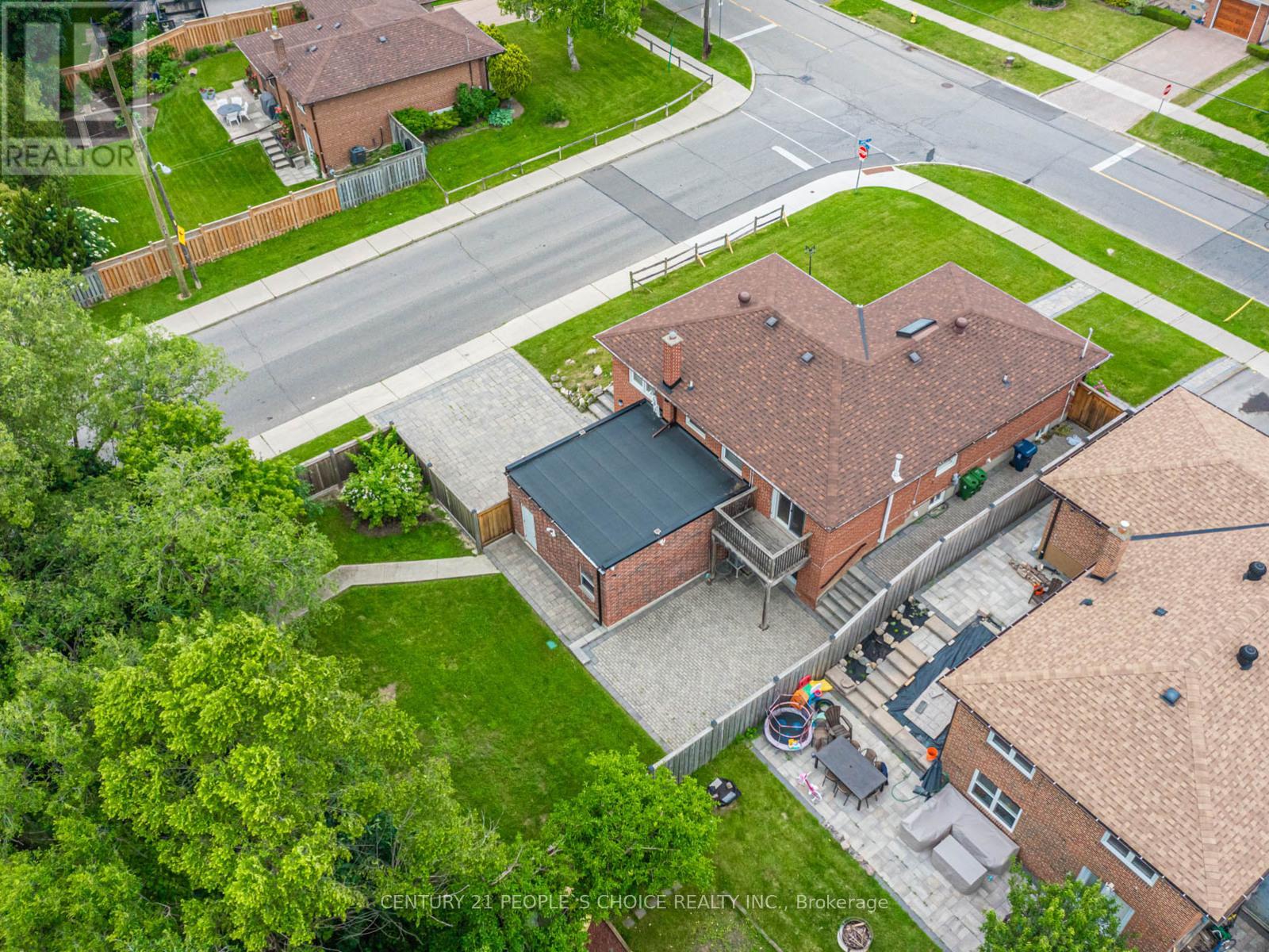 43 Shendale Drive, Toronto, Ontario  M9W 2B4 - Photo 33 - W12559796