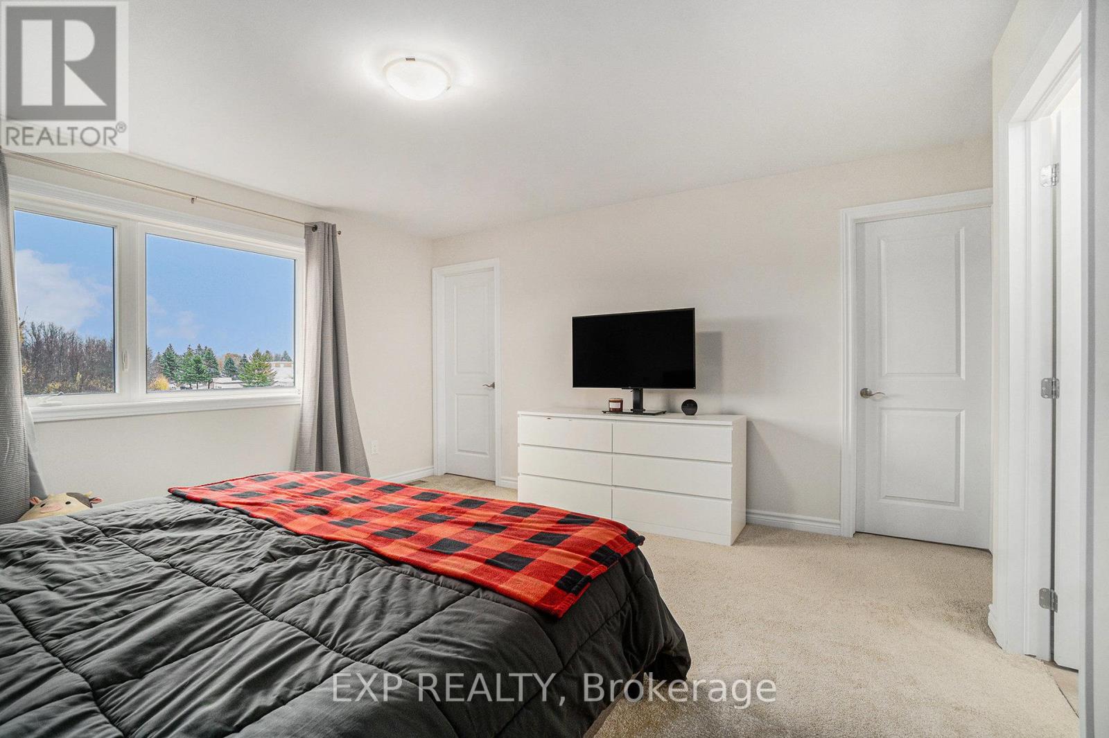 93 Richelieu Street, Russell, Ontario  K0A 1W0 - Photo 15 - X12559884