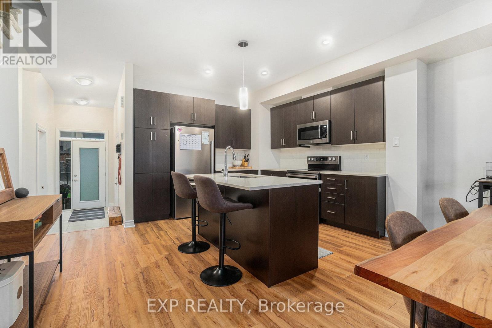 93 Richelieu Street, Russell, Ontario  K0A 1W0 - Photo 6 - X12559884