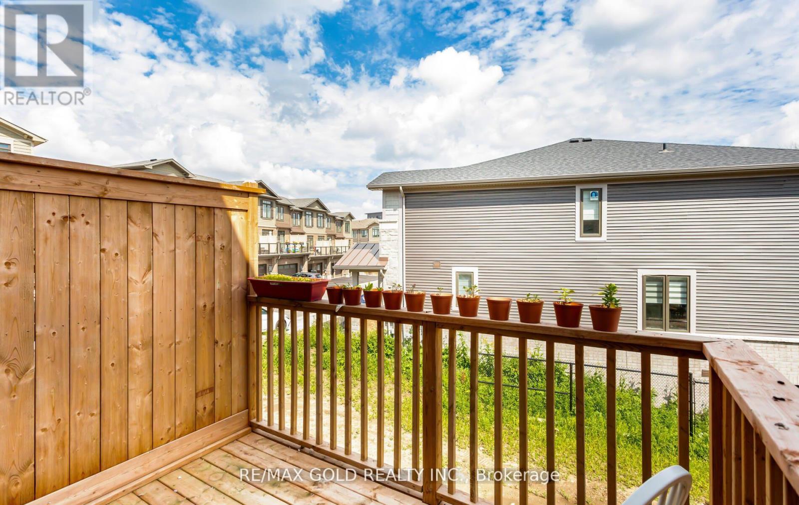 38 - 10 Birmingham Drive, Cambridge, Ontario  N1R 0C6 - Photo 37 - X12559652