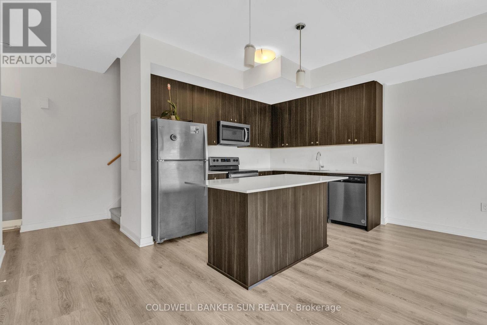 E12 - 20 Palace Street, Kitchener, Ontario  N2E 3R9 - Photo 13 - X12559658