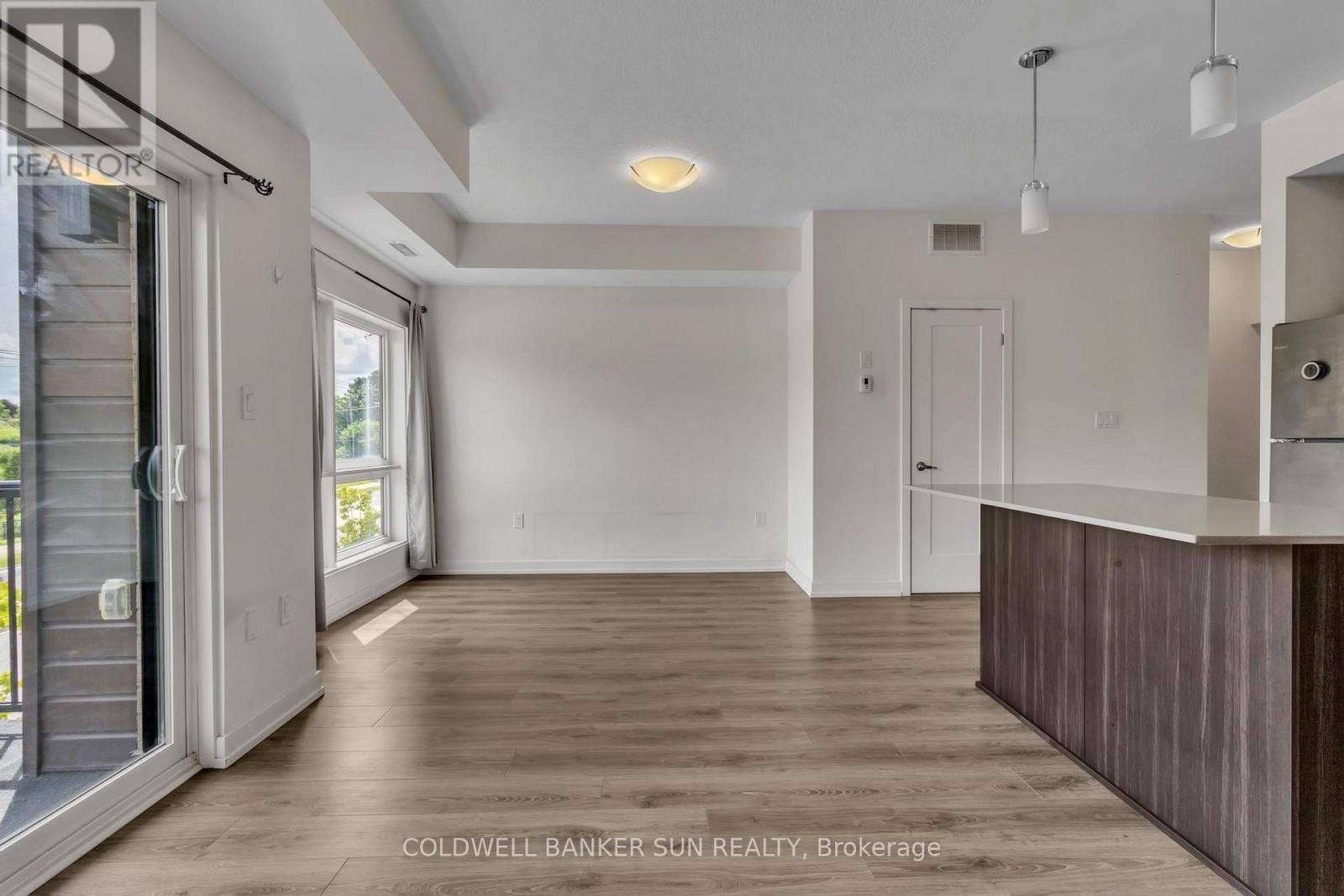 E12 - 20 Palace Street, Kitchener, Ontario  N2E 3R9 - Photo 17 - X12559658