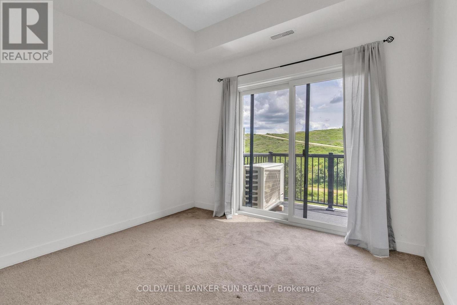 E12 - 20 Palace Street, Kitchener, Ontario  N2E 3R9 - Photo 25 - X12559658