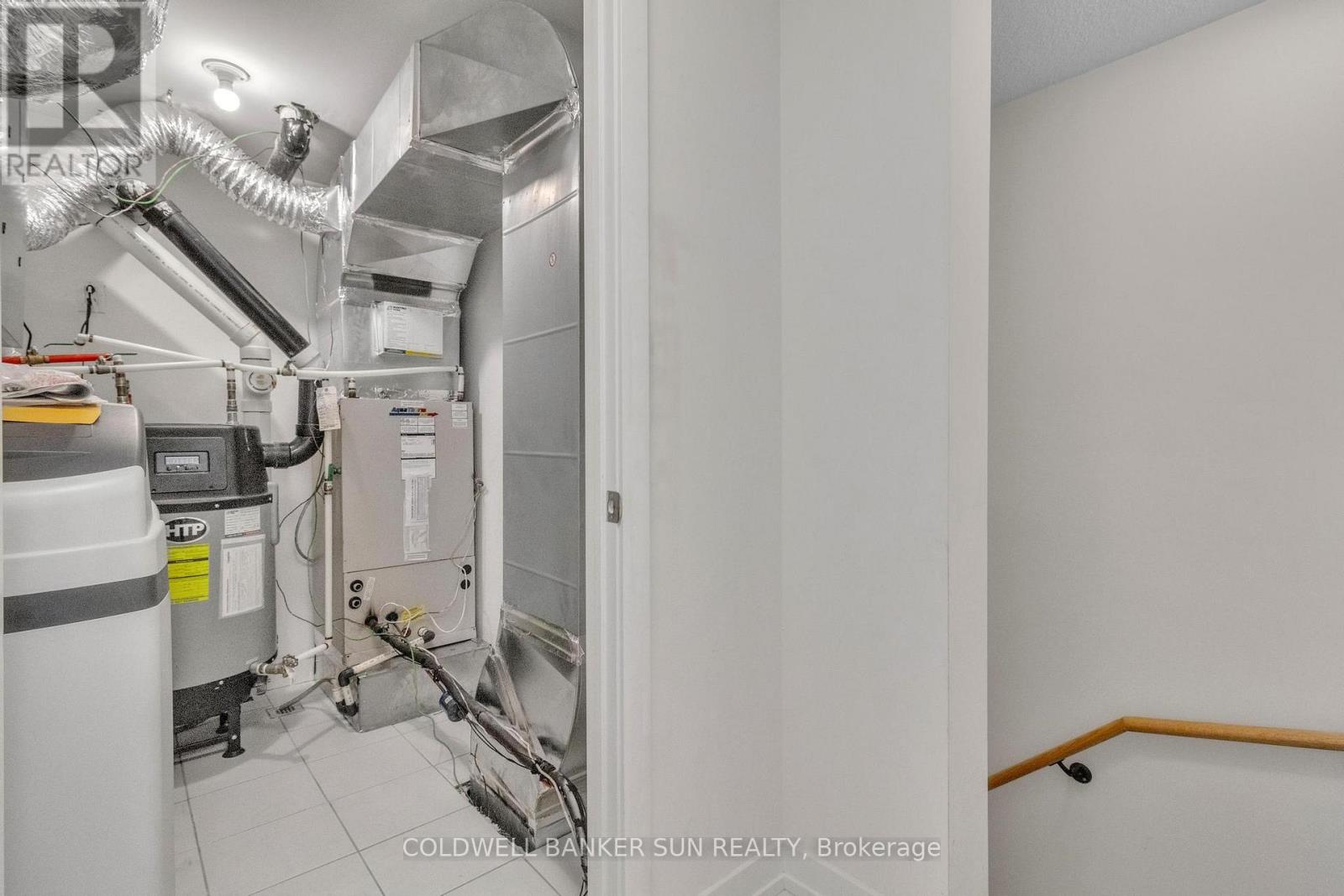 E12 - 20 Palace Street, Kitchener, Ontario  N2E 3R9 - Photo 33 - X12559658