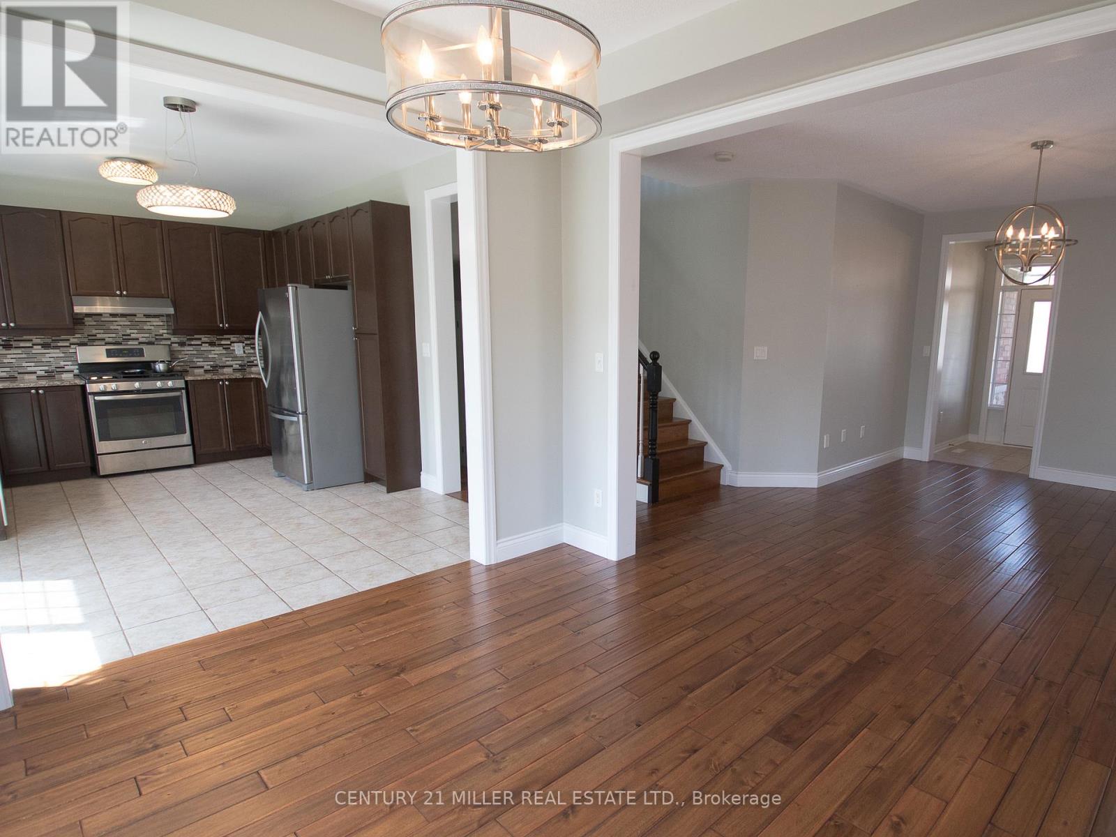 278 Montreal Circle, Hamilton, Ontario  L8E 5W5 - Photo 12 - X12559672