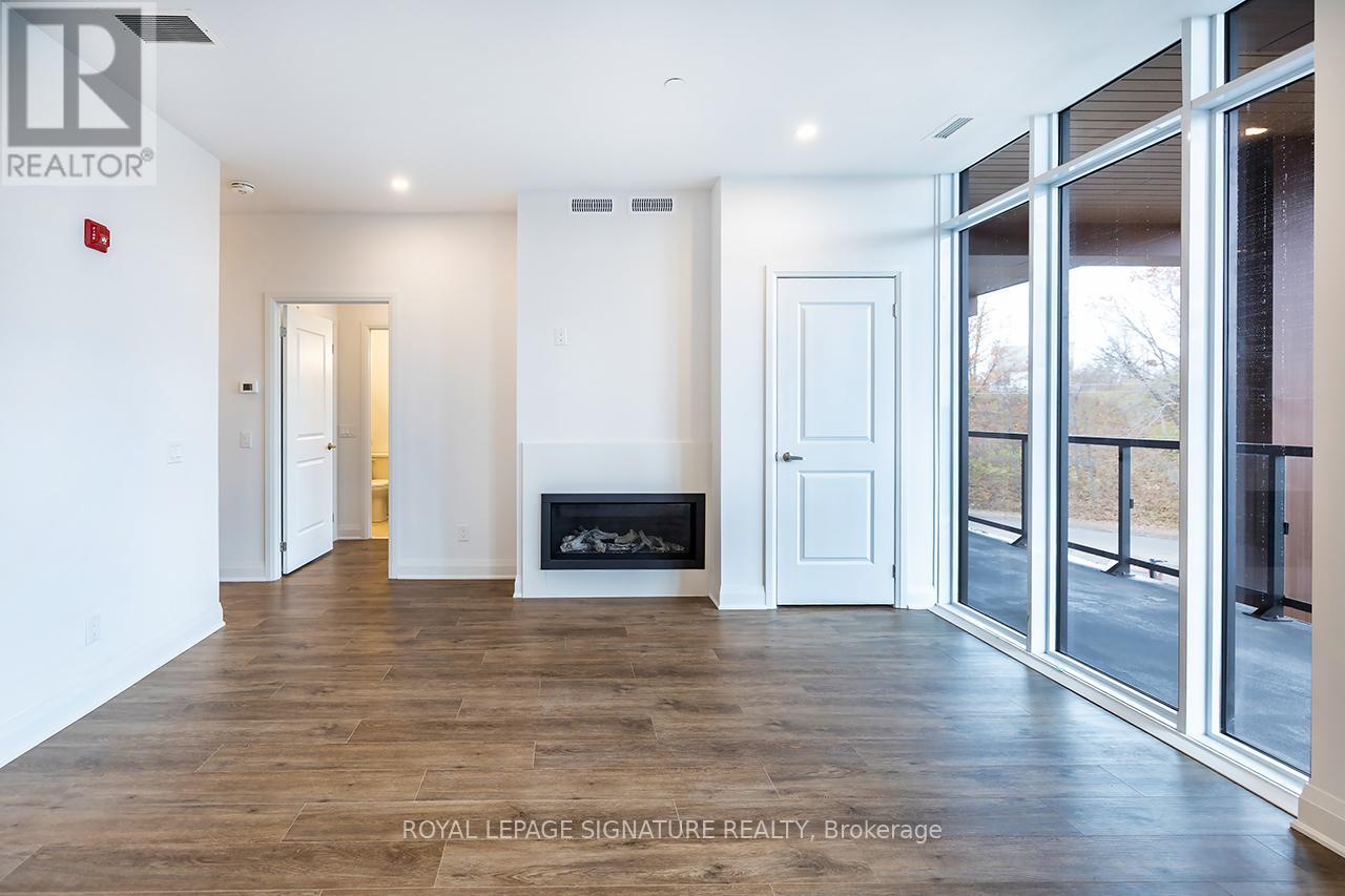 318 - 99 Louisa Street, Kawartha Lakes, Ontario  K0M 1N0 - Photo 4 - X12559674