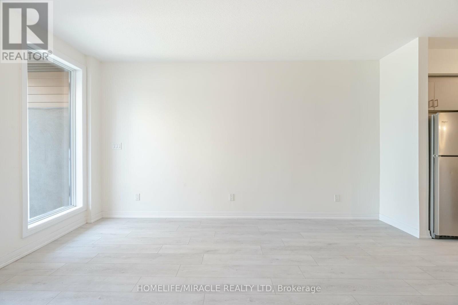 83 - 261 Woodbine Avenue, Kitchener, Ontario  N2R 0P7 - Photo 9 - X12559676