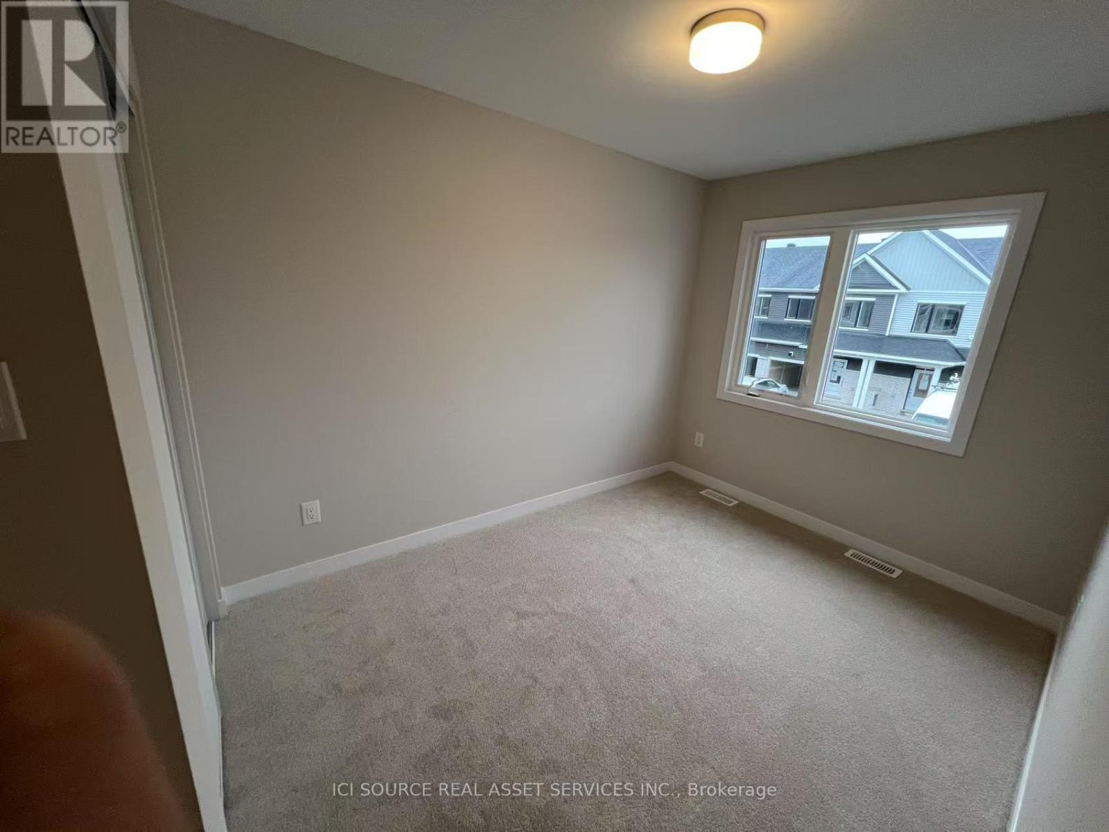 376 Les Emmerson Drive, Ottawa, Ontario  K2J 7L7 - Photo 17 - X12559738