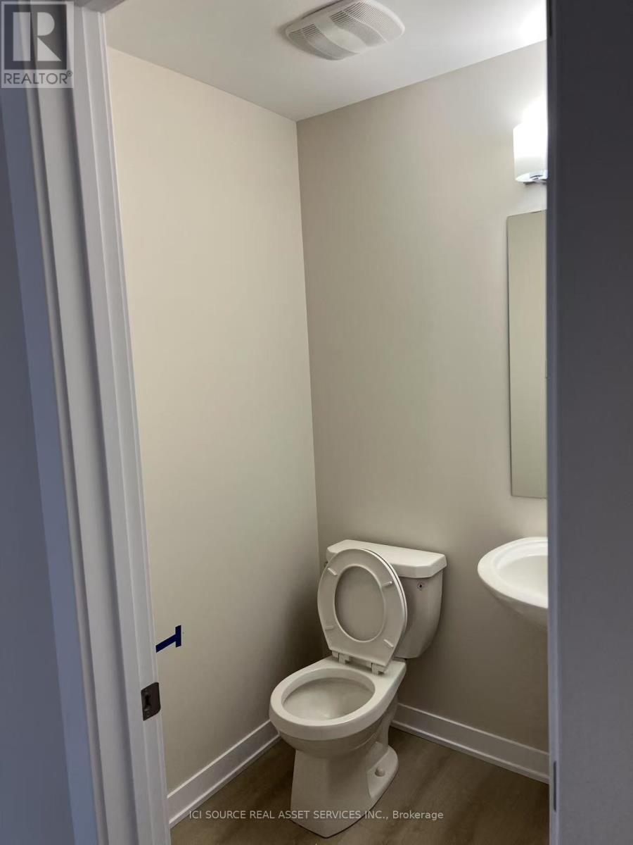 376 Les Emmerson Drive, Ottawa, Ontario  K2J 7L7 - Photo 5 - X12559738