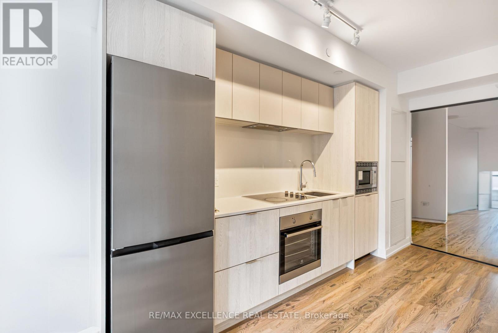 505 - 1 Jarvis Street, Hamilton, Ontario  L8R 3J2 - Photo 6 - X12559808