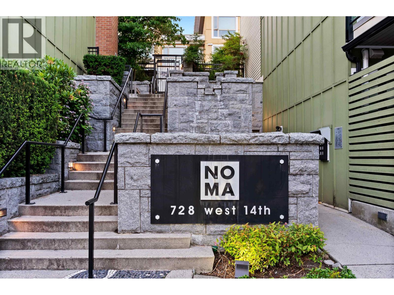 45 728 W 14TH STREET, North Vancouver, British Columbia