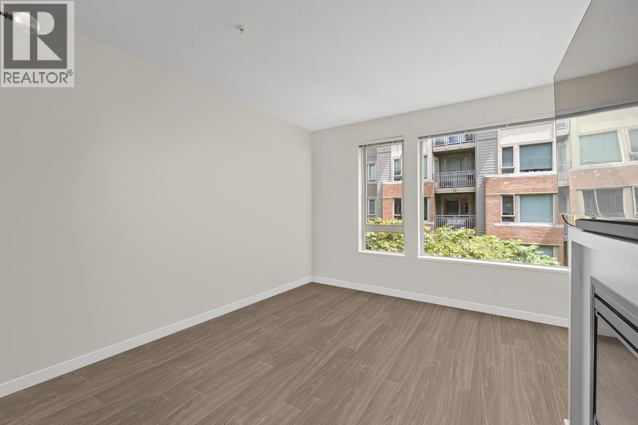 304 139 W 22nd Street, North Vancouver, British Columbia  V7M 0B5 - Photo 5 - R3068798