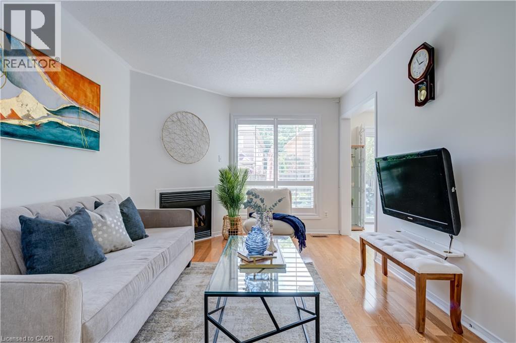 61 Cedarwood Crescent, Brampton, Ontario  L6X 4J9 - Photo 11 - 40789430