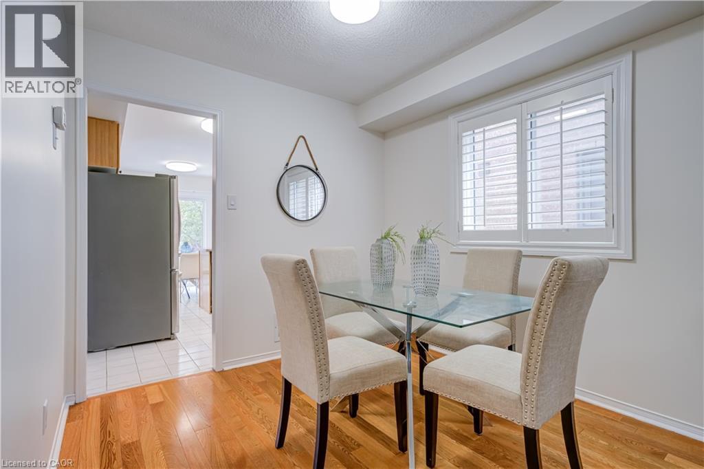 61 Cedarwood Crescent, Brampton, Ontario  L6X 4J9 - Photo 9 - 40789430