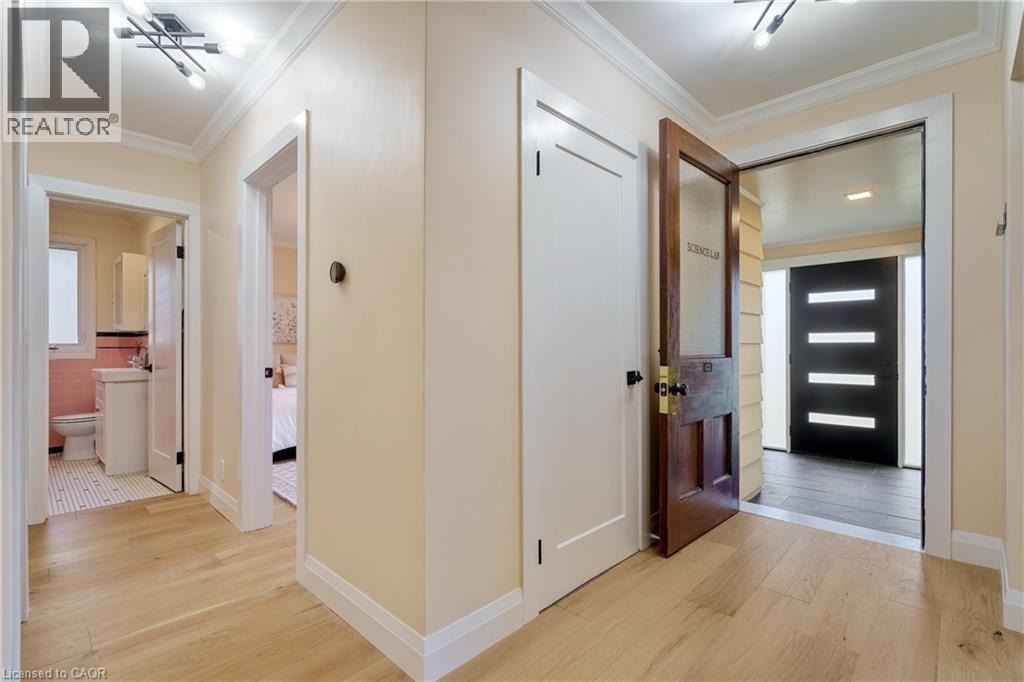 11 Mcmaster Avenue, Dundas, Ontario  L9H 4M6 - Photo 21 - 40788920