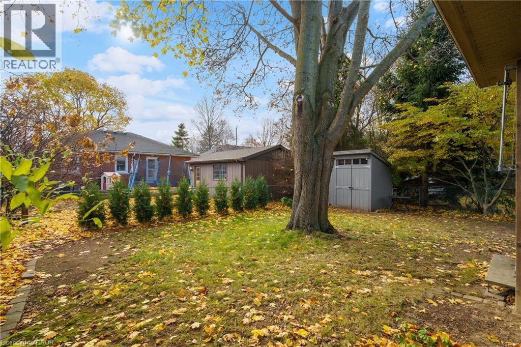 11 Mcmaster Avenue, Dundas, Ontario  L9H 4M6 - Photo 40 - 40788920