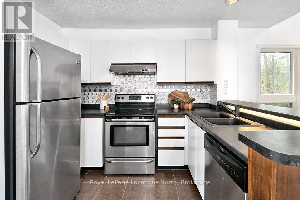 182 - 49 Trott Boulevard, Collingwood, Ontario  L9Y 5B8 - Photo 4 - S12559920