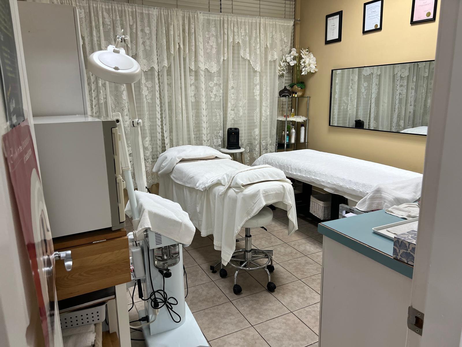 1a 9965 152 Street, Surrey, British Columbia  V3R 4G5 - Photo 3 - C8073934