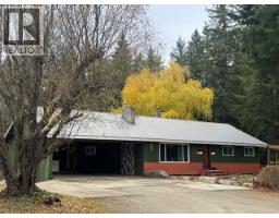 1059 Tappen Valley Road, tappen, British Columbia