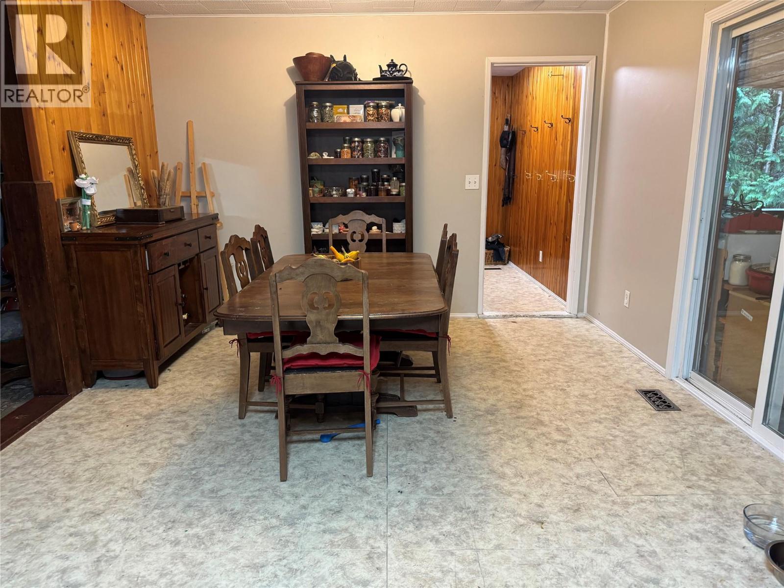 1059 Tappen Valley Road, Tappen, British Columbia  V0E 2X3 - Photo 8 - 10369641