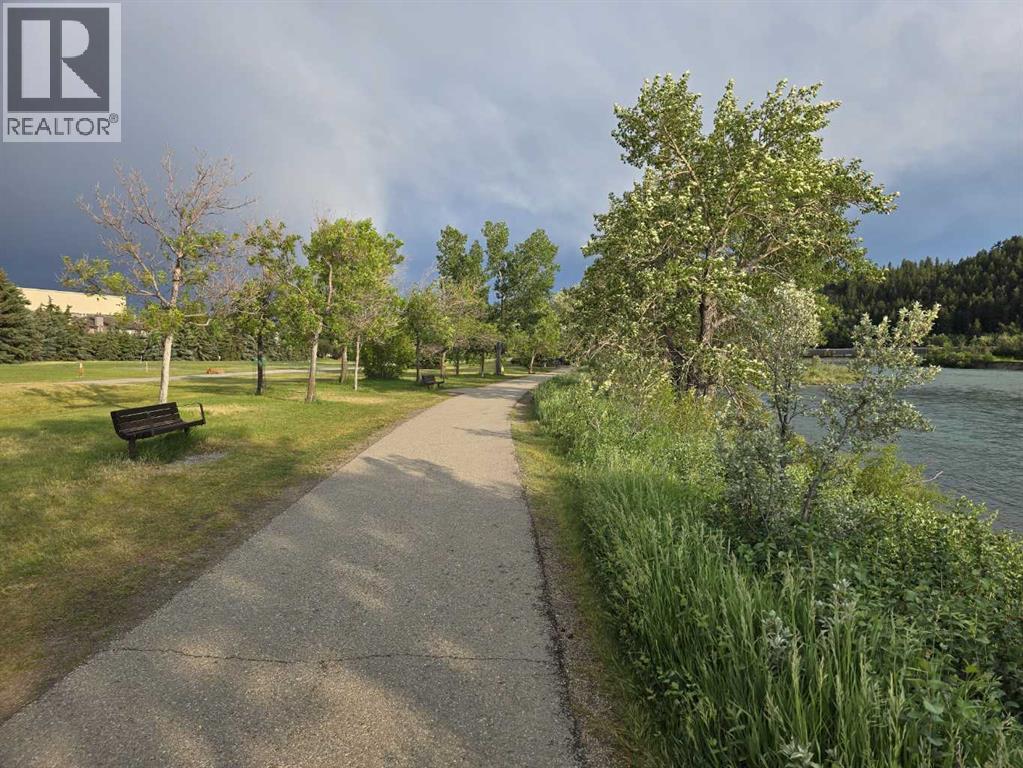 408, 80 Point Mckay Crescent Nw, Calgary, Alberta T3B 4W4 - Photo 38 - A2231326