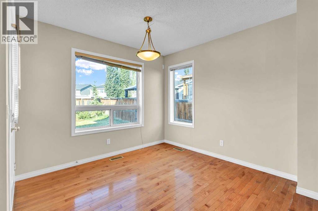 46 Covepark Rise Ne, Calgary, Alberta  T3K 0A5 - Photo 12 - A2236008