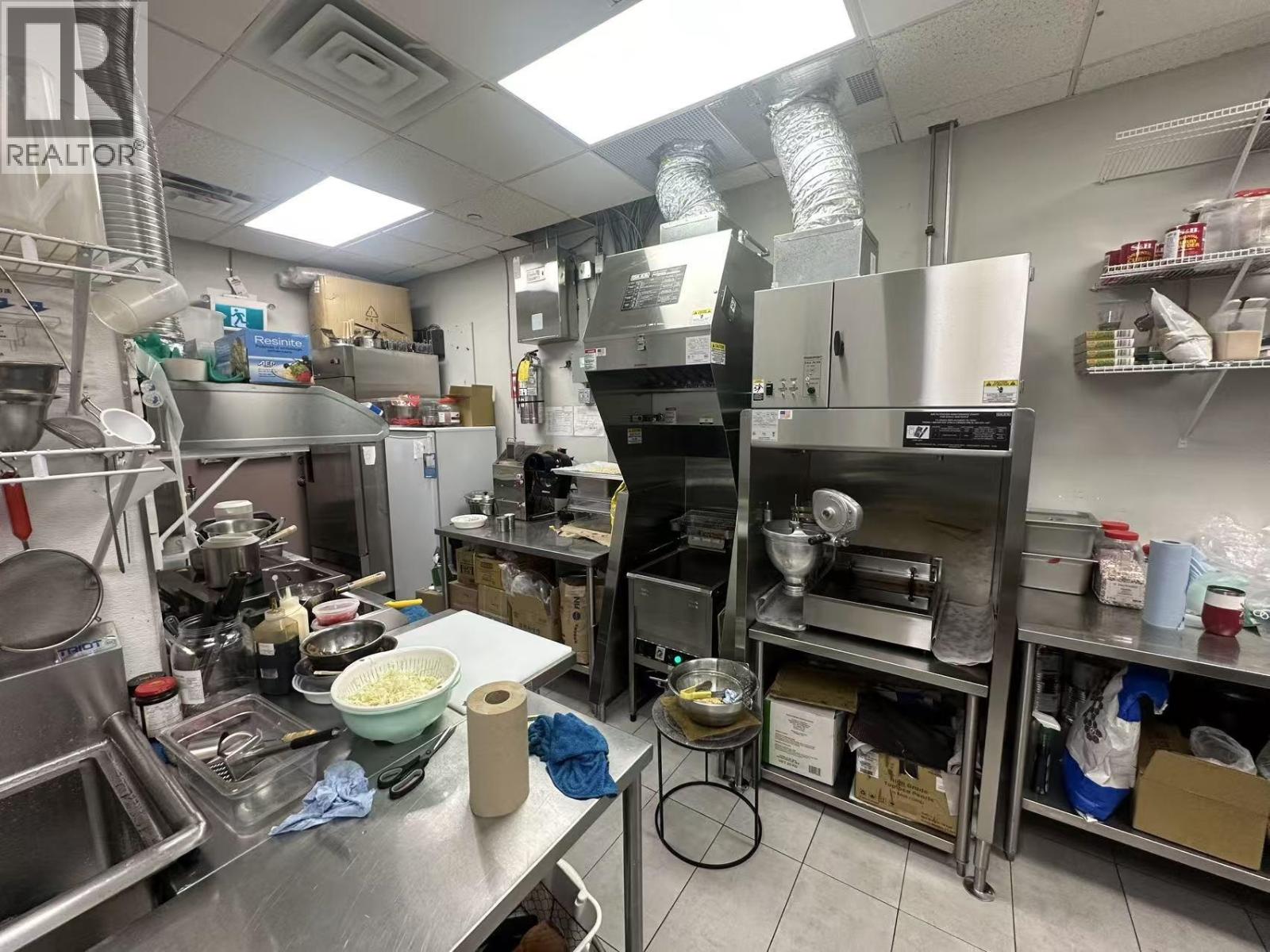 5712 Tyne Street, Vancouver, British Columbia  V5R 4M7 - Photo 3 - C8073935