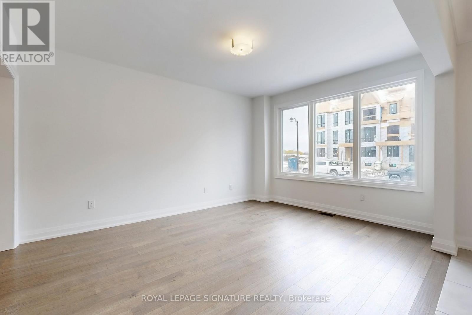 412 York Downs Boulevard, Markham, Ontario  L6C 3R4 - Photo 17 - N12396590