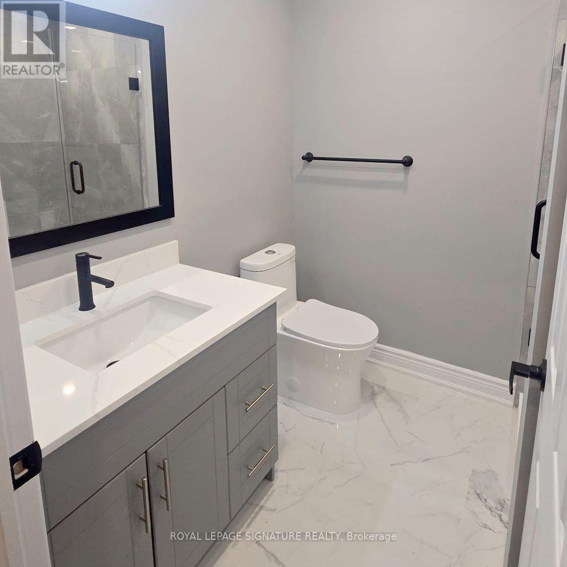 Upper - 76 Crenshaw Court, Brampton, Ontario L6Z 1W9 - Photo 11 - W12554714