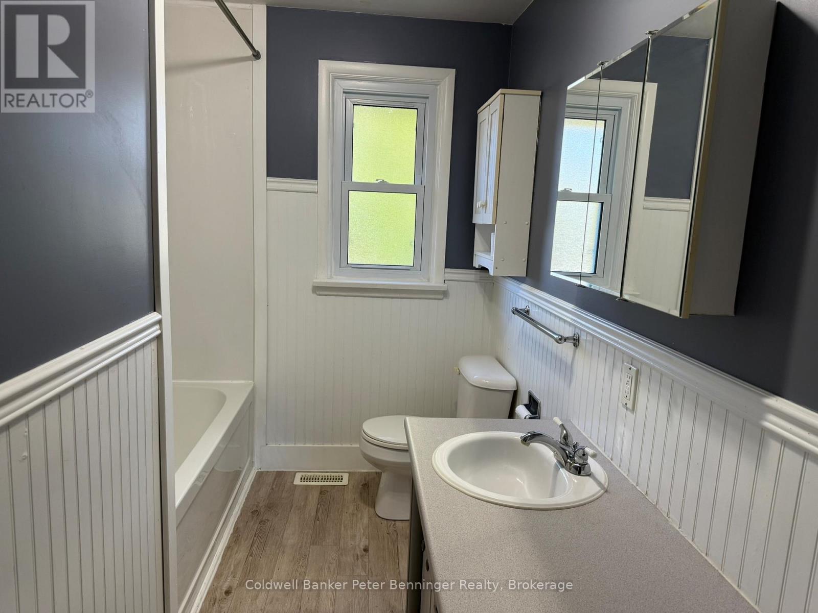 2 Elgin Street, Brockton, Ontario  N0G 2V0 - Photo 19 - X12559850