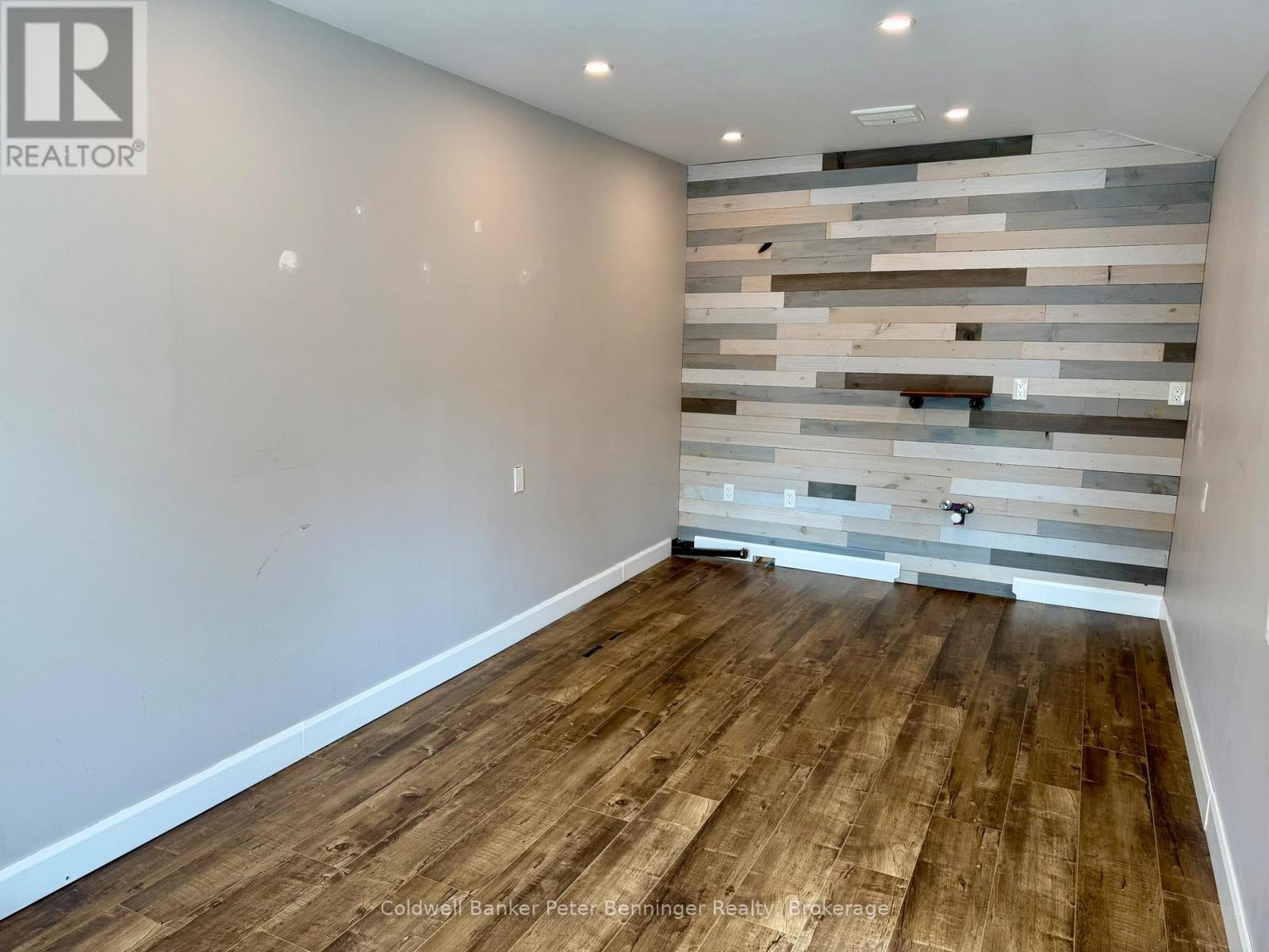 2 Elgin Street, Brockton, Ontario  N0G 2V0 - Photo 20 - X12559850