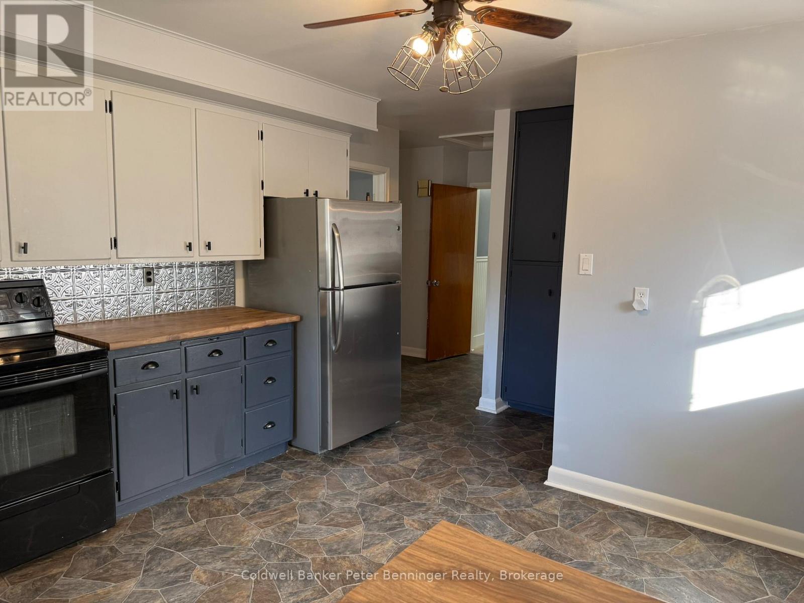 2 Elgin Street, Brockton, Ontario  N0G 2V0 - Photo 5 - X12559850