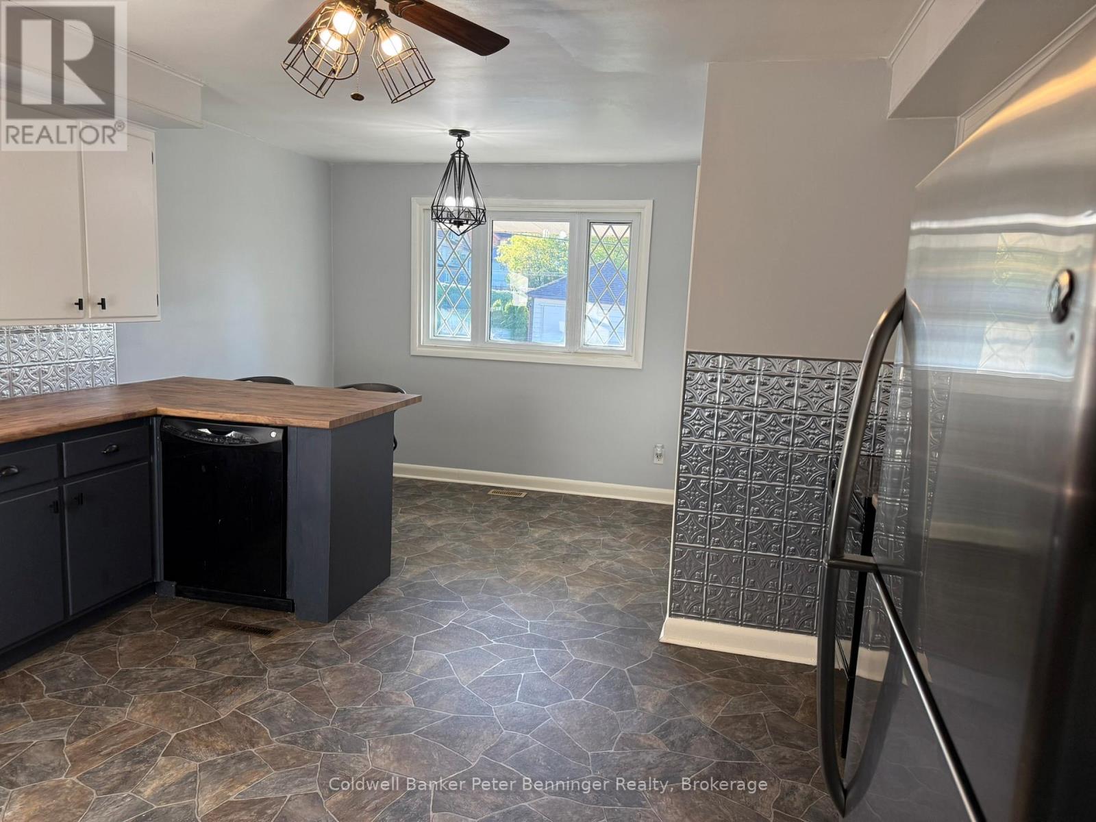 2 Elgin Street, Brockton, Ontario  N0G 2V0 - Photo 9 - X12559850