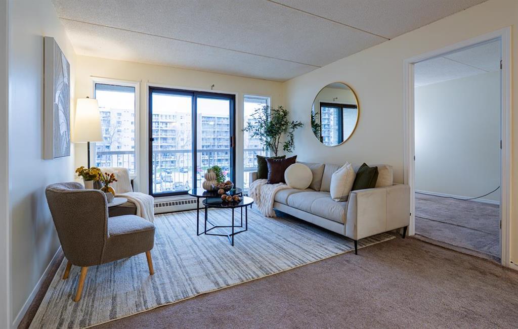 2302 80 Plaza Drive, Winnipeg, Manitoba  R3T 5S2 - Photo 3 - 202527467