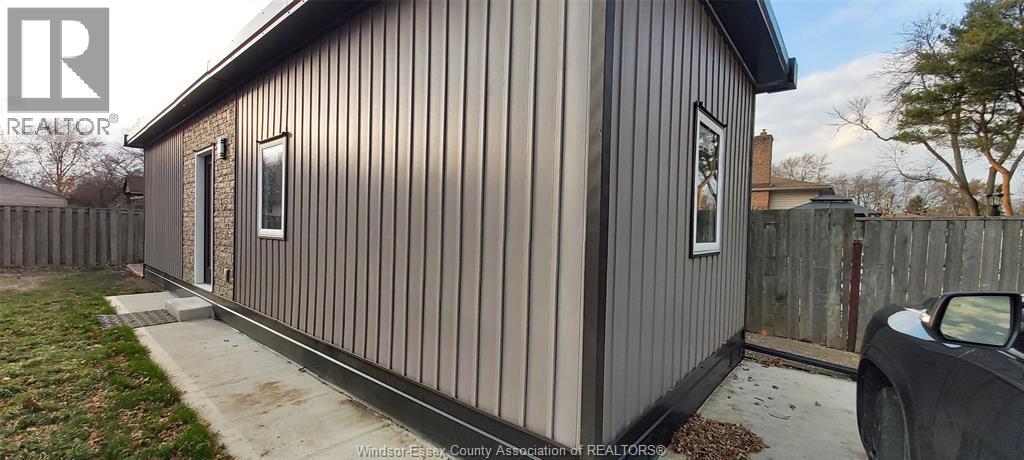 9694 Avery Lane Unit# 1, Windsor, Ontario  N8R 2A2 - Photo 4 - 25029122