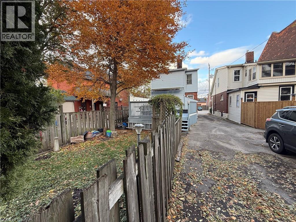 205 Locke Street N, Hamilton, Ontario L8R 3B1 - Photo 6 - 40788718