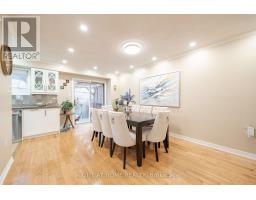 21 - 370 RIDDELL COURT, Newmarket, Ontario