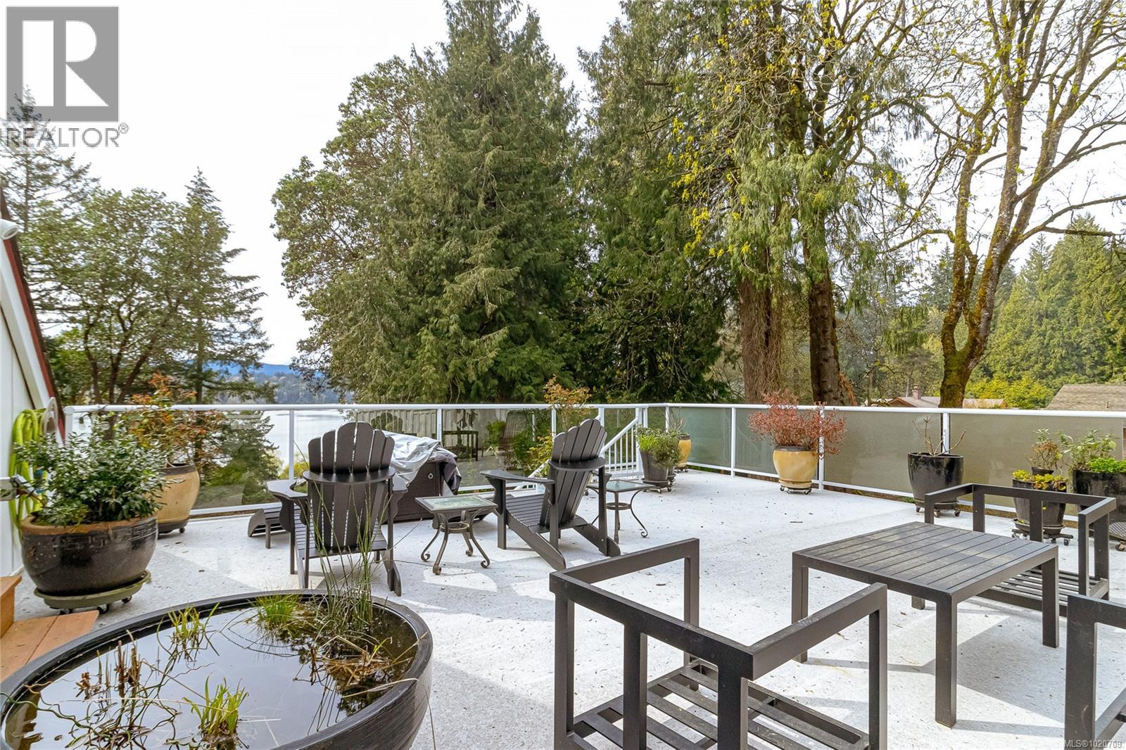 5182 Santa Clara Ave, Saanich, British Columbia  V8Y 1W4 - Photo 24 - 1020709