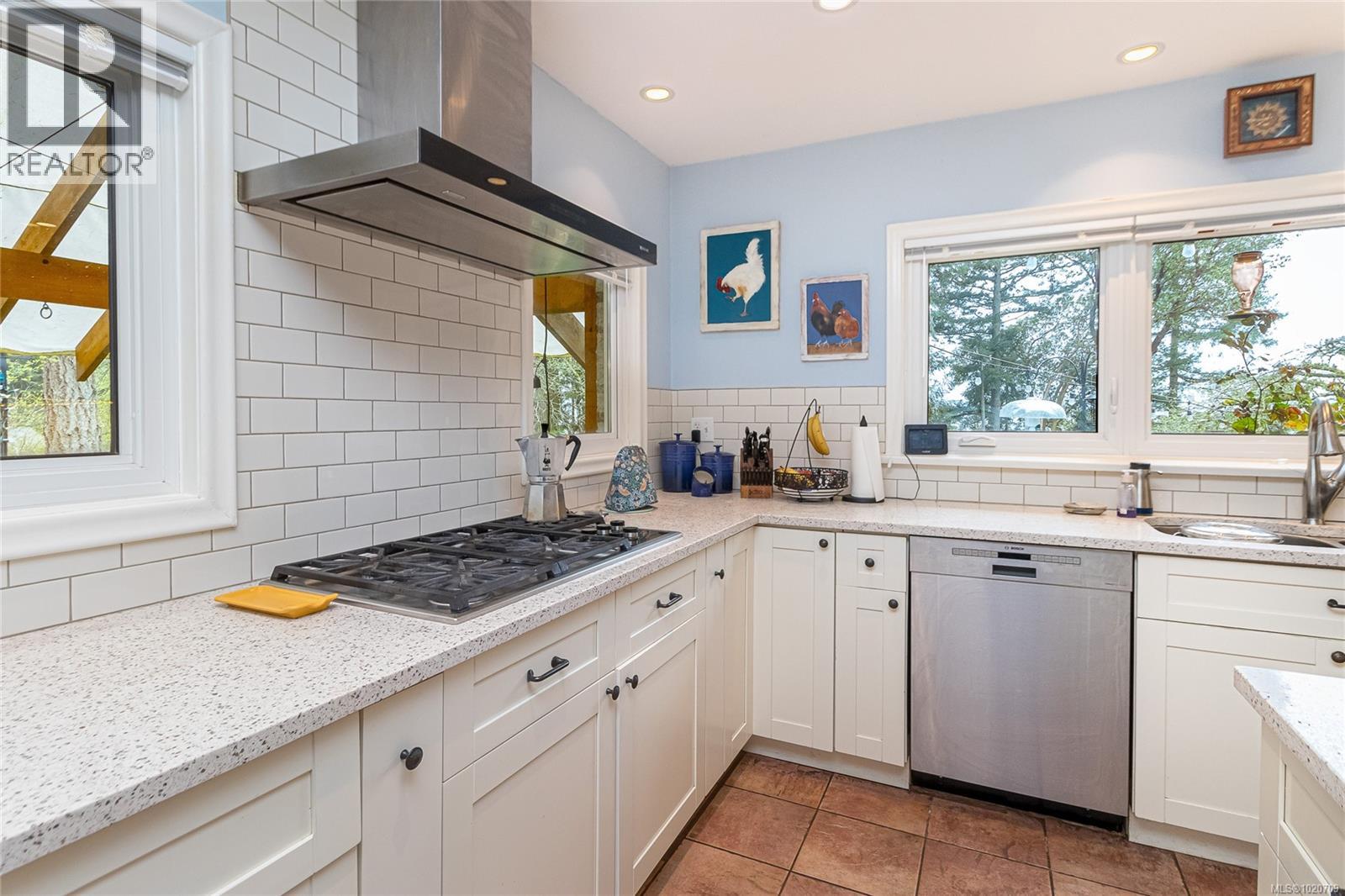 5182 Santa Clara Ave, Saanich, British Columbia  V8Y 1W4 - Photo 21 - 1020709