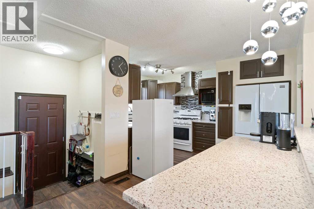 6108 28 Avenue Ne, Calgary, Alberta  T1Y 3C9 - Photo 17 - A2260304