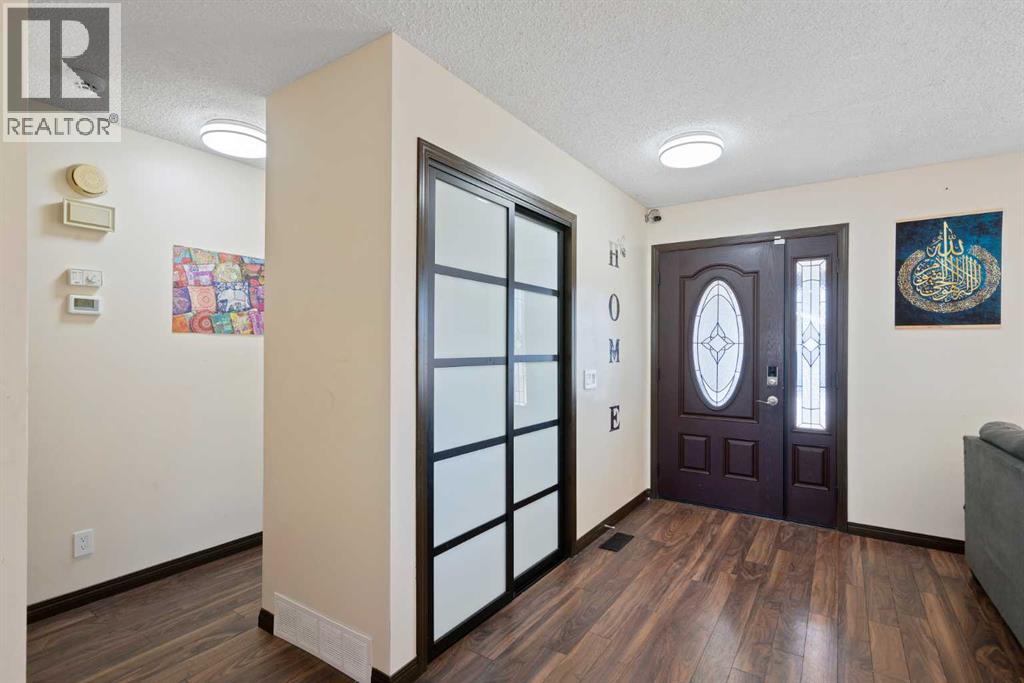 6108 28 Avenue Ne, Calgary, Alberta  T1Y 3C9 - Photo 20 - A2260304