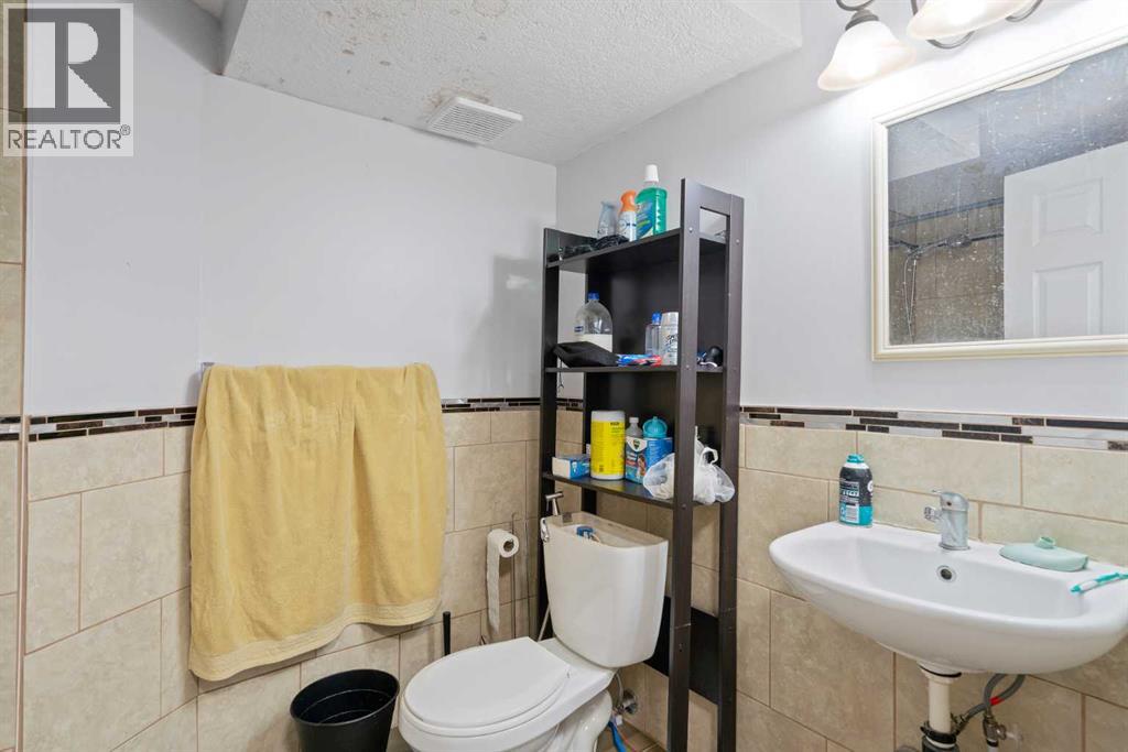 6108 28 Avenue Ne, Calgary, Alberta  T1Y 3C9 - Photo 34 - A2260304