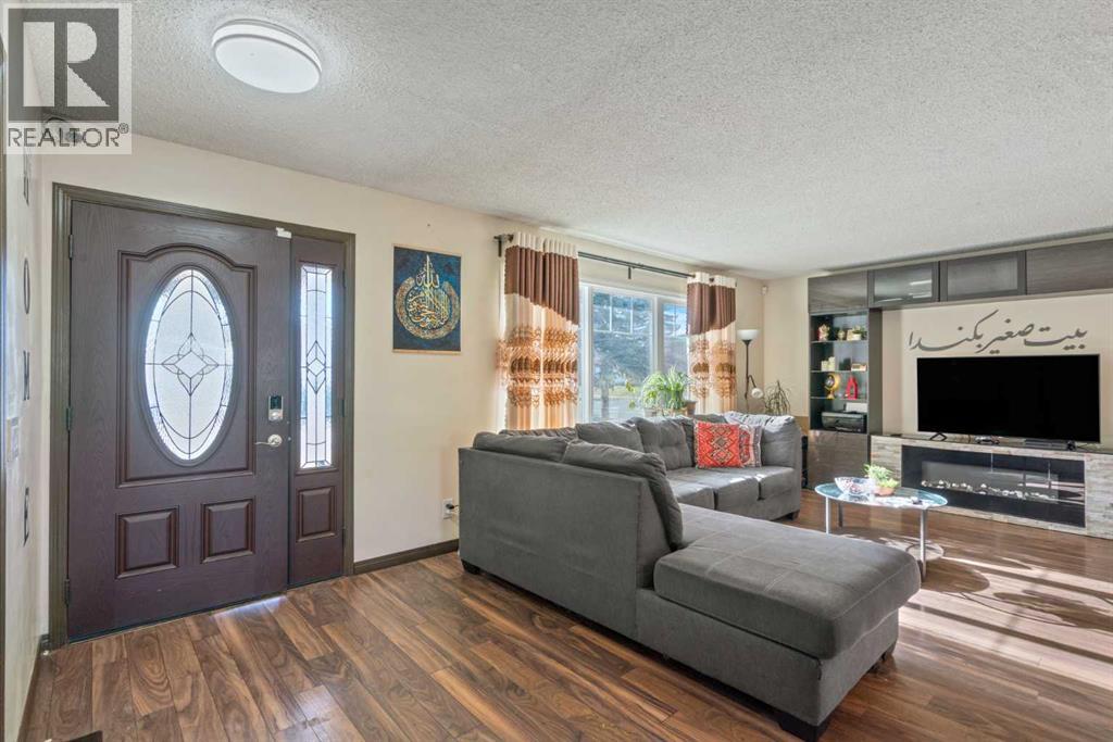 6108 28 Avenue Ne, Calgary, Alberta  T1Y 3C9 - Photo 7 - A2260304