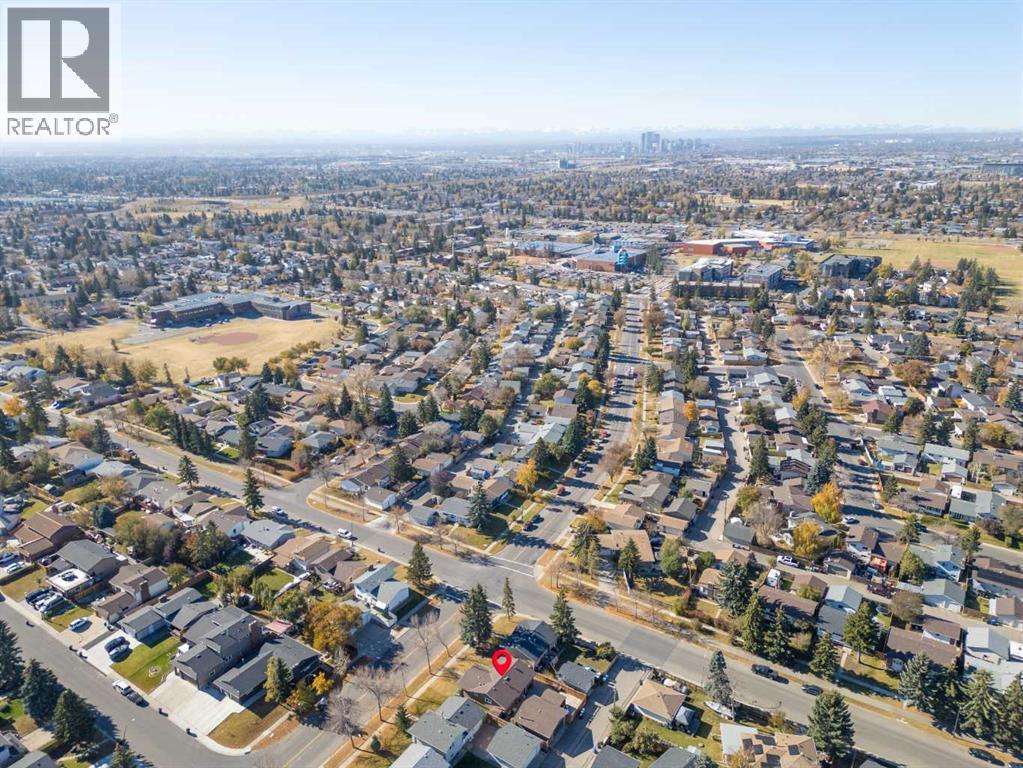 6108 28 Avenue Ne, Calgary, Alberta  T1Y 3C9 - Photo 5 - A2260304