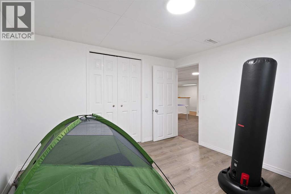 6108 28 Avenue Ne, Calgary, Alberta  T1Y 3C9 - Photo 37 - A2260304