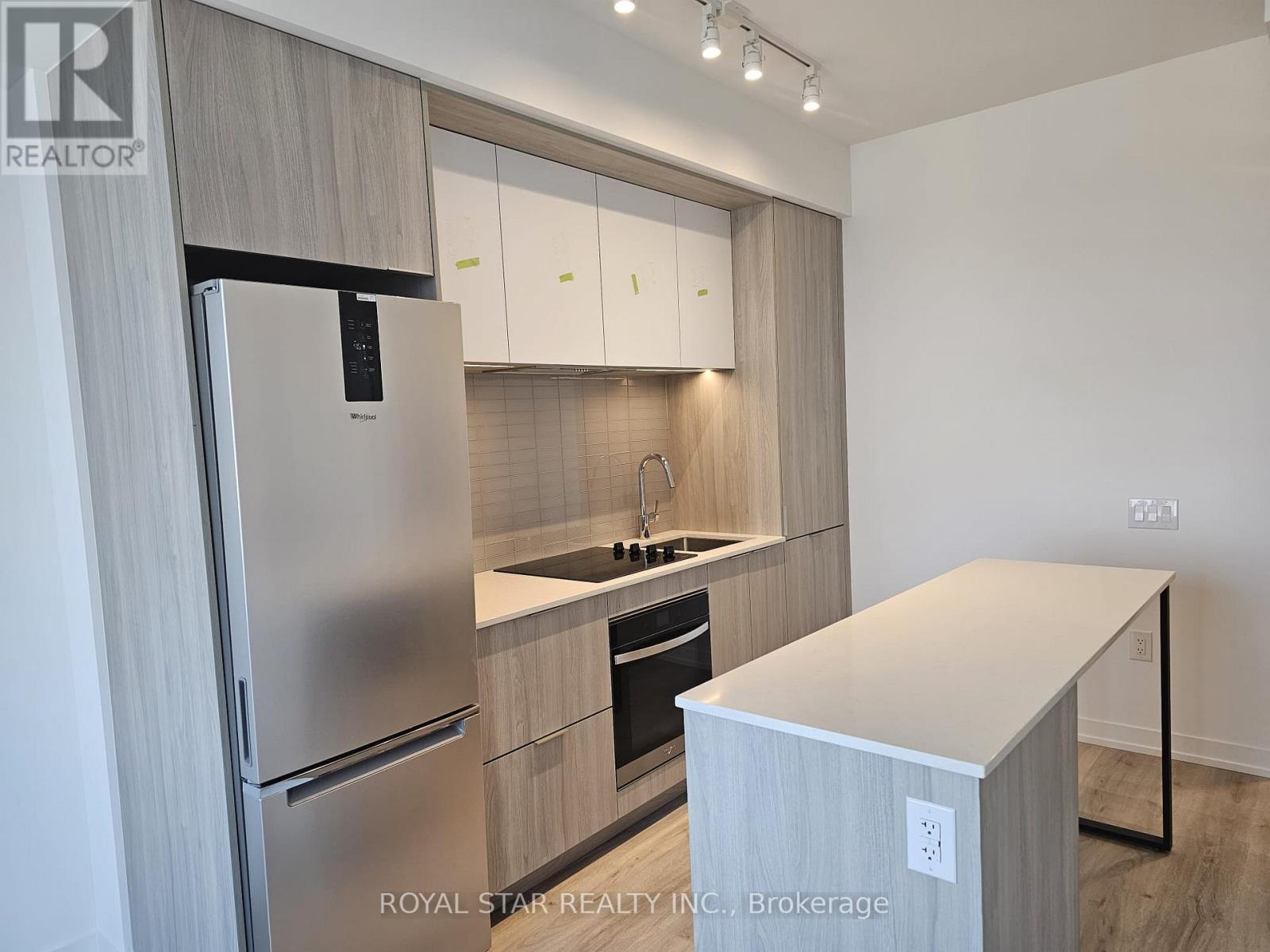 1402 - 395 Square One Drive, Mississauga, Ontario  L6B 0P6 - Photo 20 - W12535144