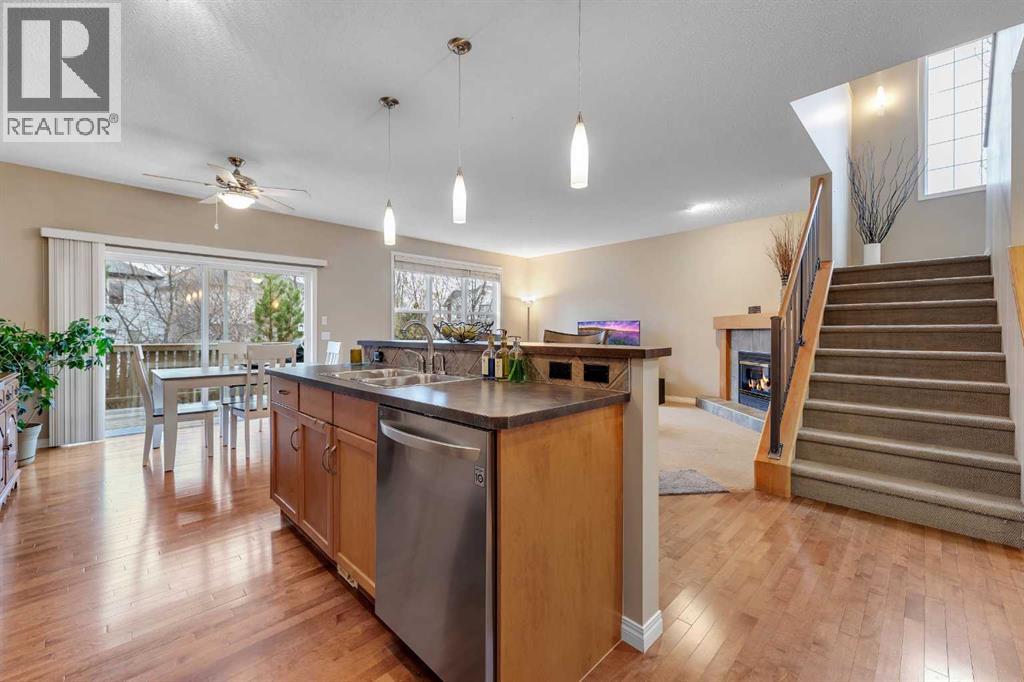 136 Copperfield Close Se, Calgary, Alberta  T2Z 4L3 - Photo 9 - A2270697